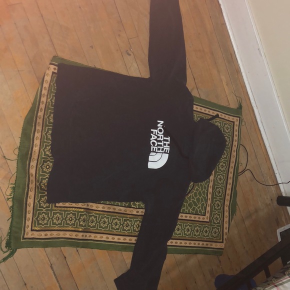 The north face sweater - Picture 1 of 3